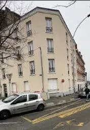 Immeuble 2 pièces 400 m² - Photo 1