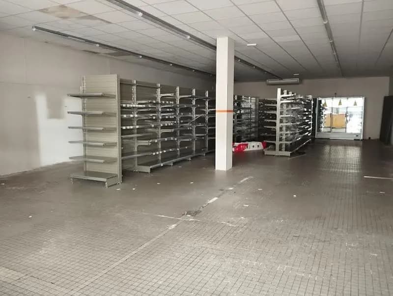 Immeuble 400 m² - Photo 1