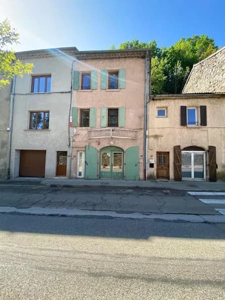 Immeuble 2 pièces 105 m² - Photo 1