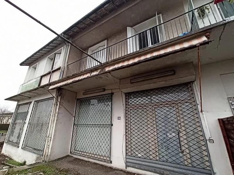 Immeuble 197 m² - Photo 1