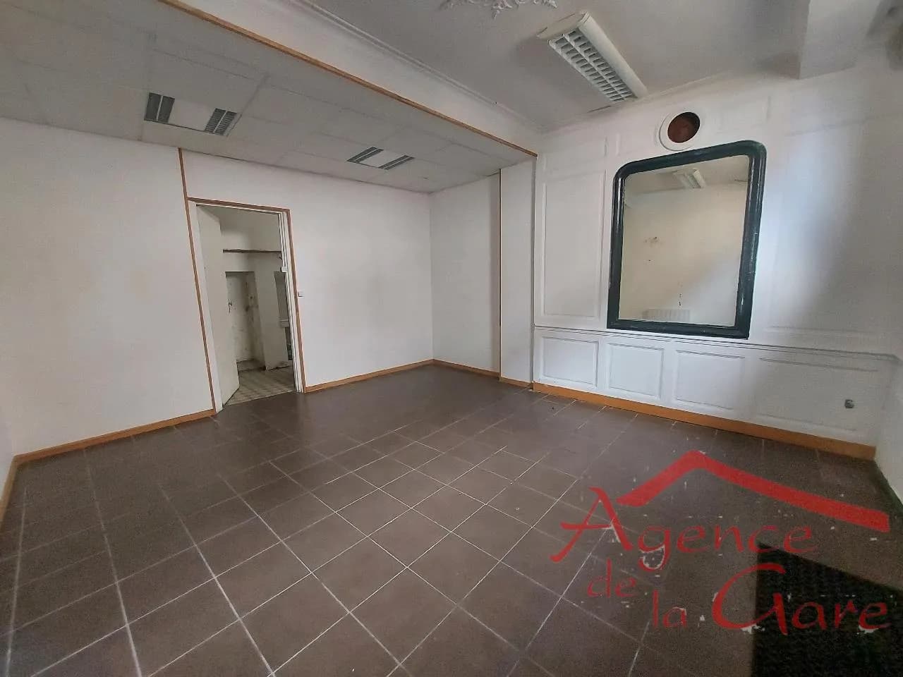 Immeuble 75 m² - Photo 1