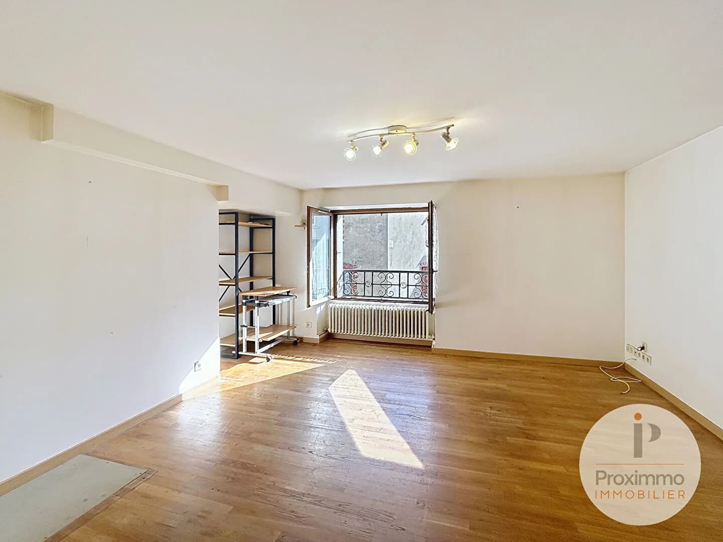 Immeuble 69 m² - Photo 1