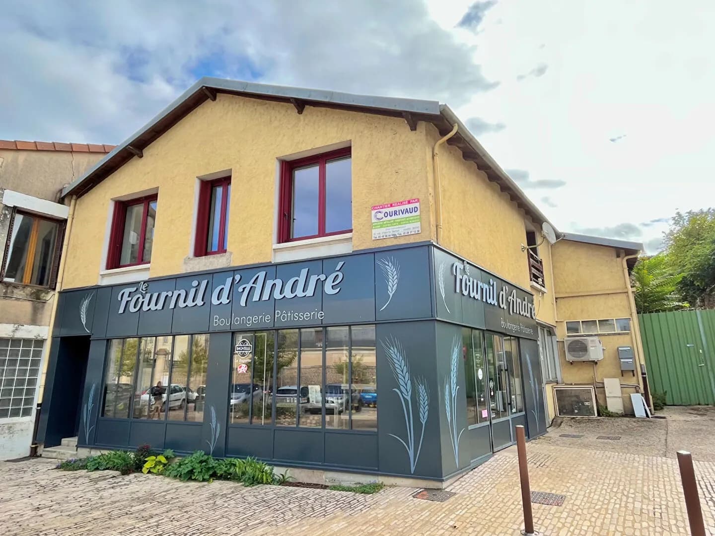 Immeuble 330 m² - Photo 1