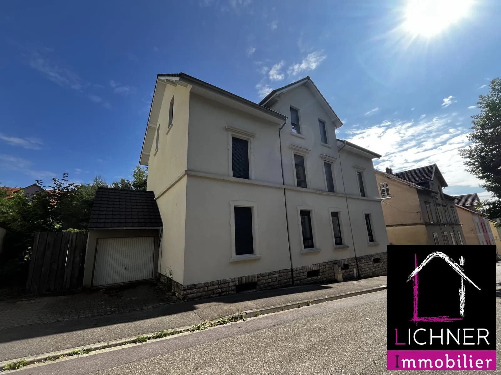 Immeuble 318 m² - Photo 1