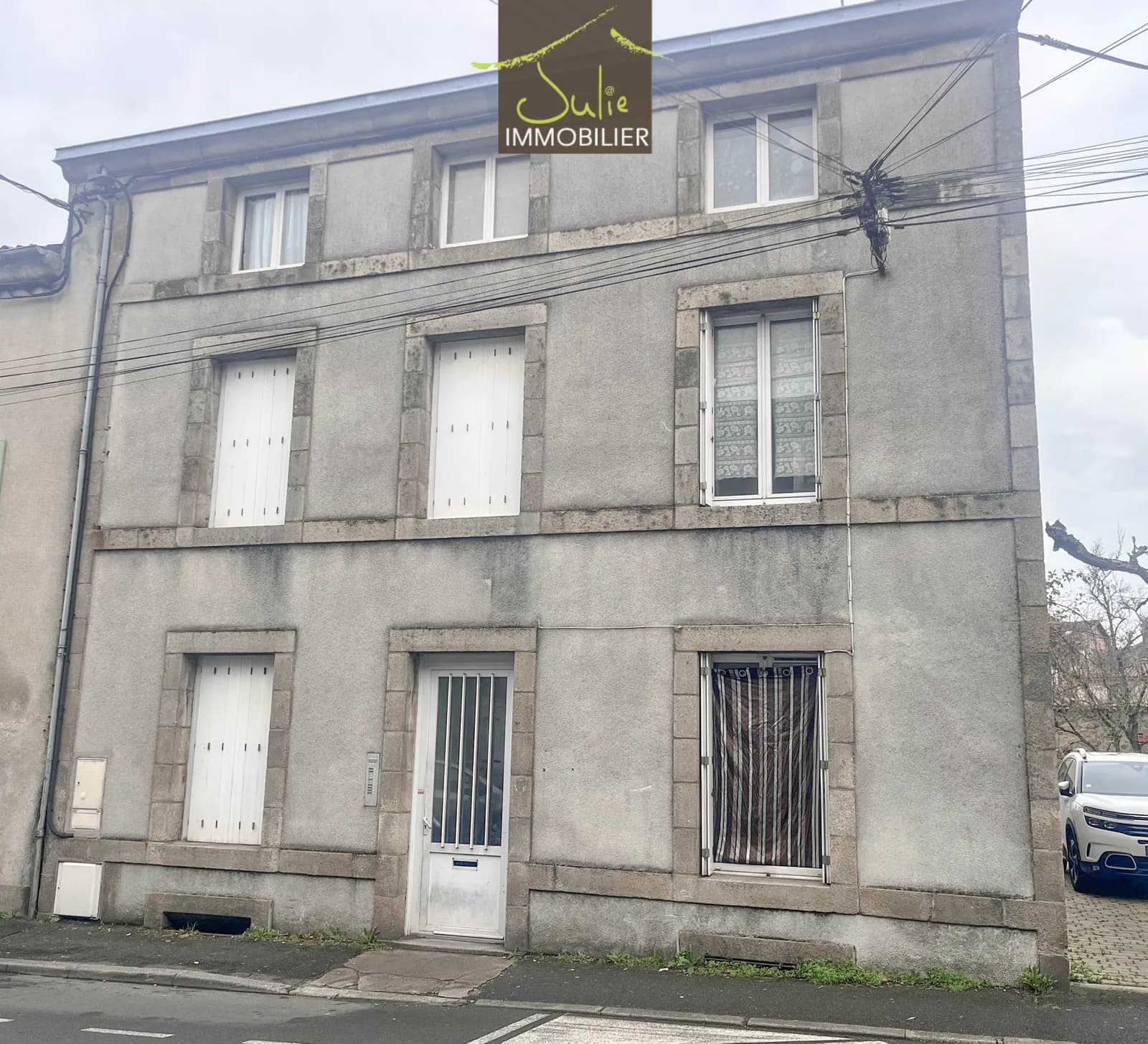Immeuble de rapport 10 pièces 158 m² - Photo 1