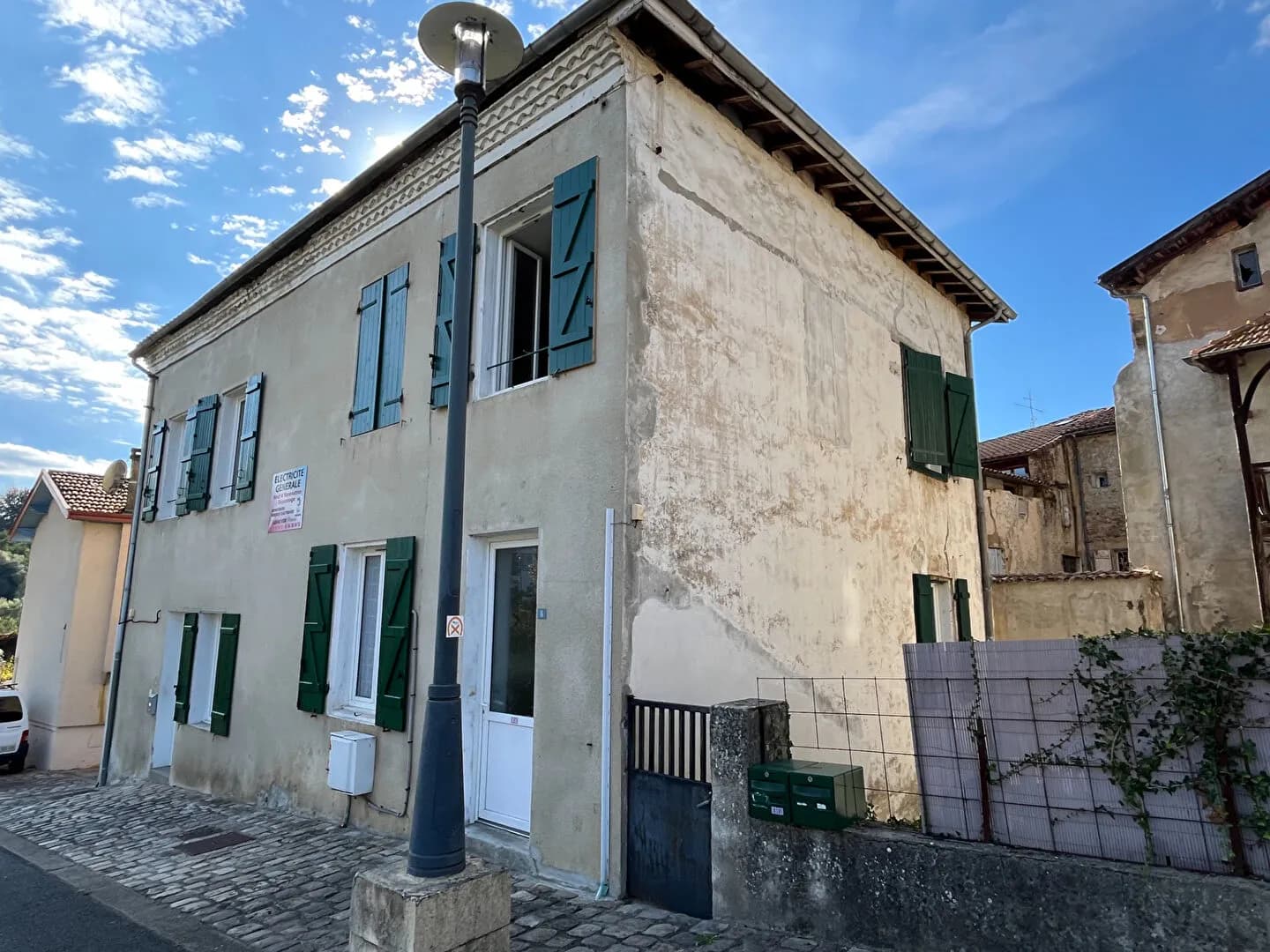 Immeuble de rapport 8 pièces 162 m² - Photo 1
