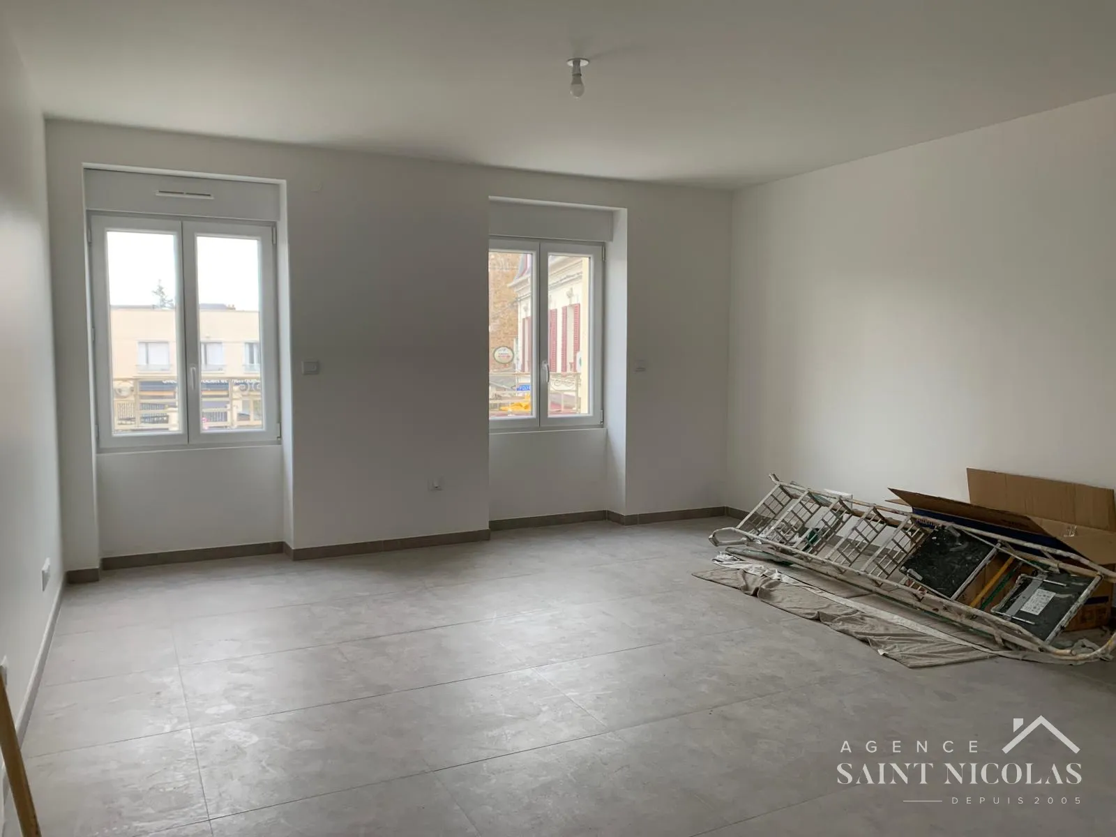 Immeuble de rapport 180 m² - Photo 1