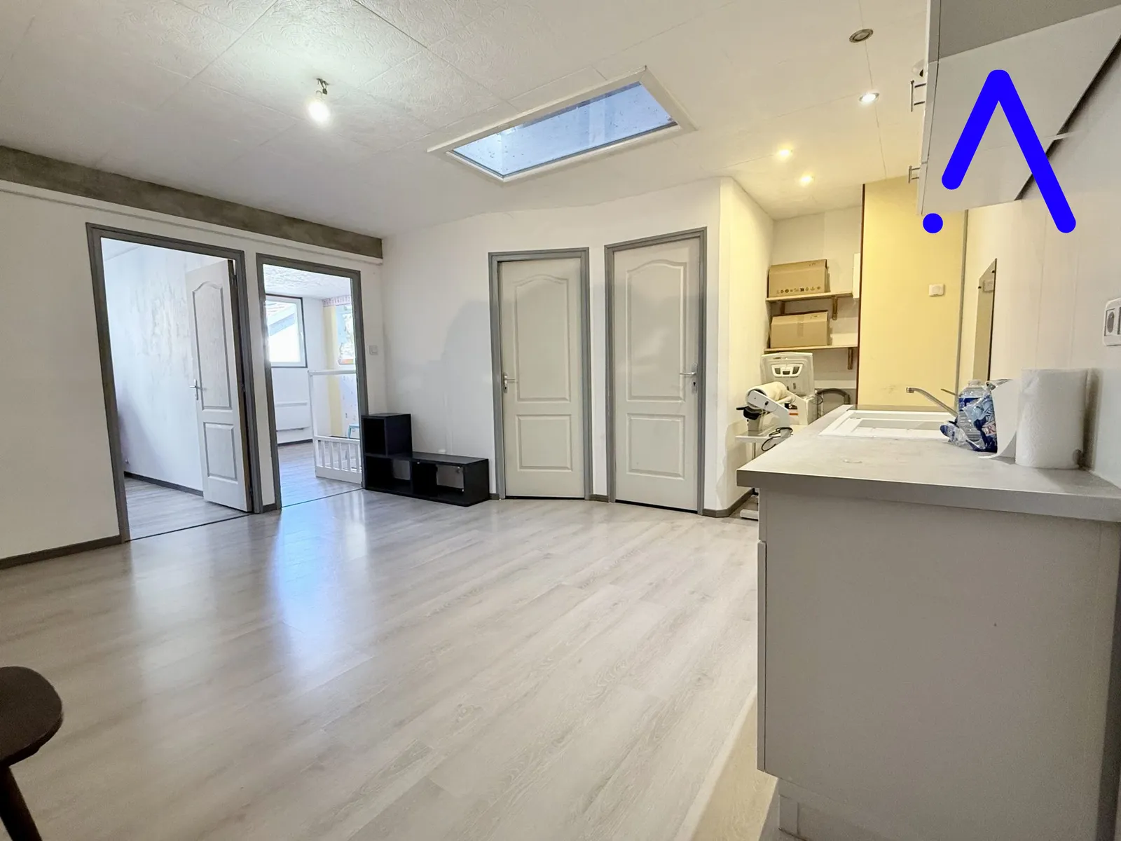 Immeuble 240 m² - Photo 1