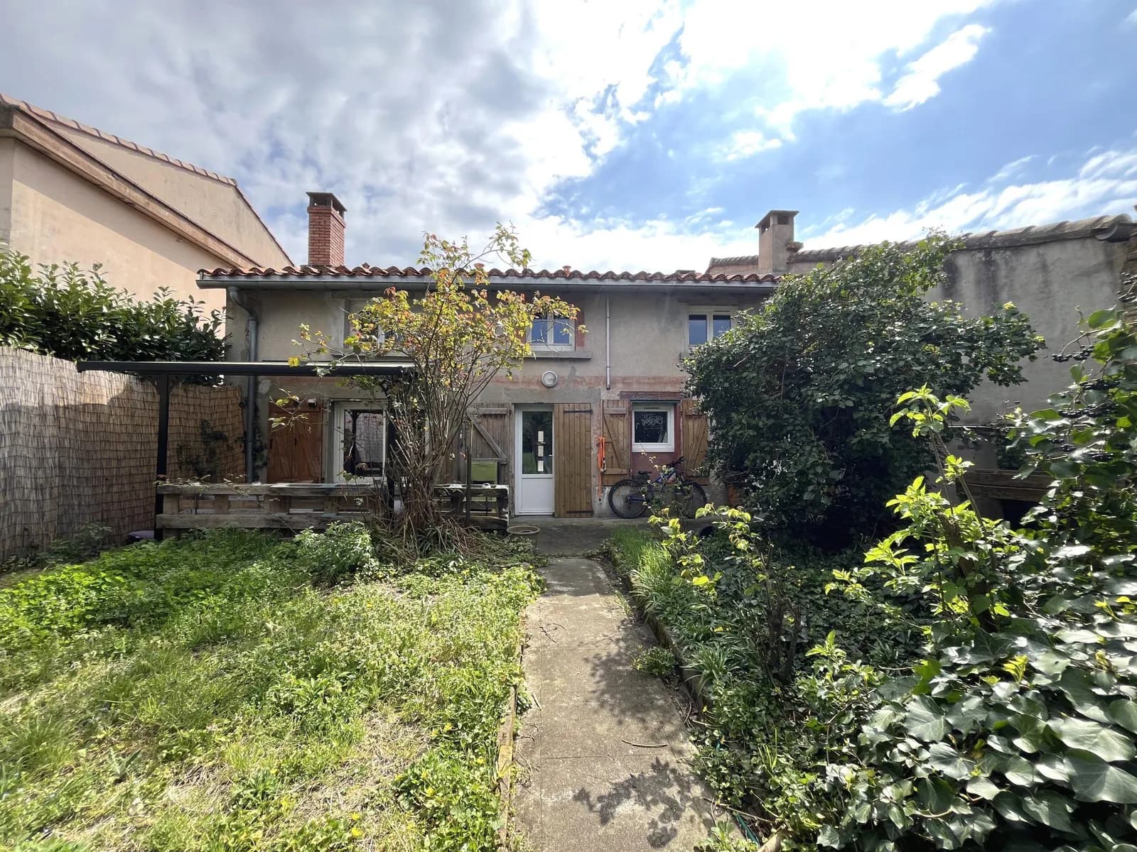 Immeuble de rapport 140 m² - Photo 1