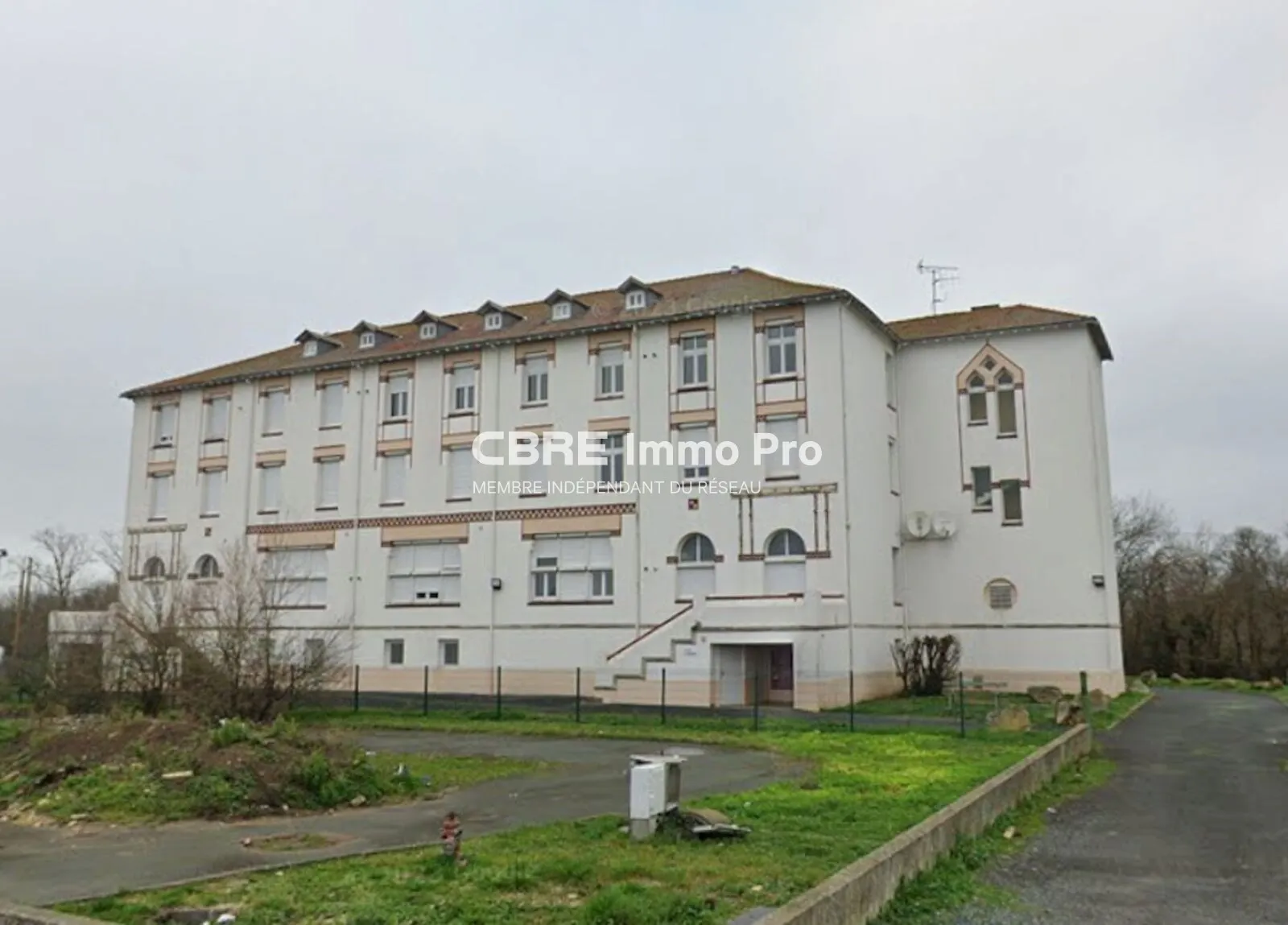 Immeuble de rapport 1300 m² - Photo 1