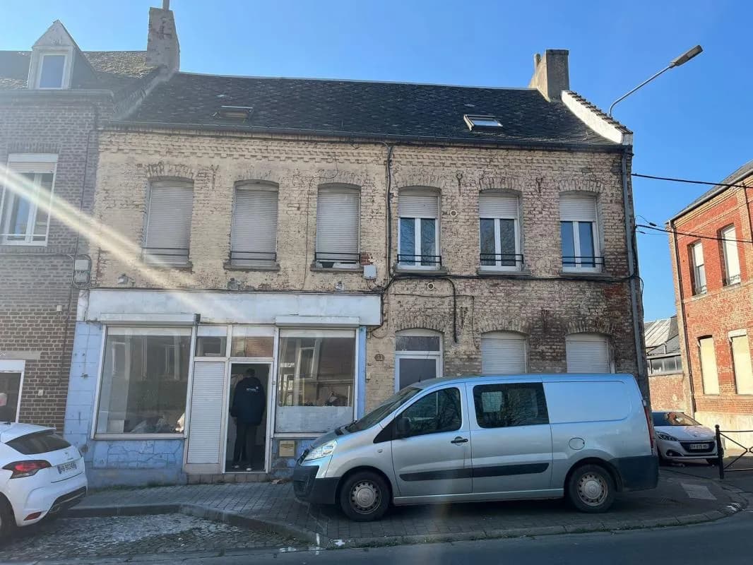 Immeuble 162 m² - Photo 1