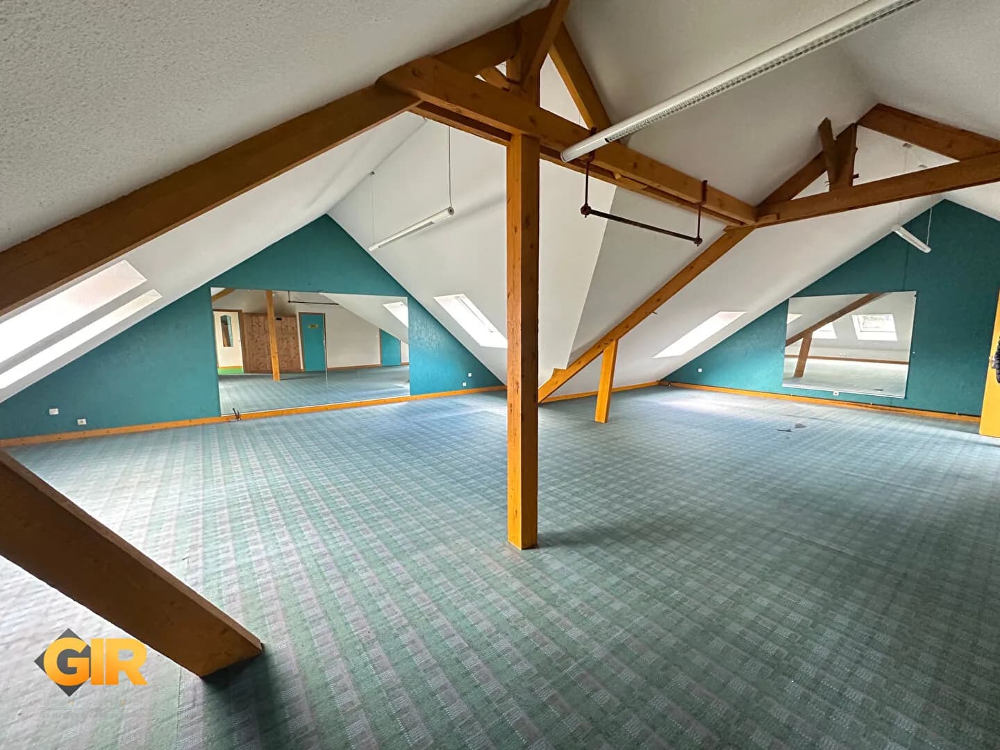 Immeuble 244 m² - Photo 1
