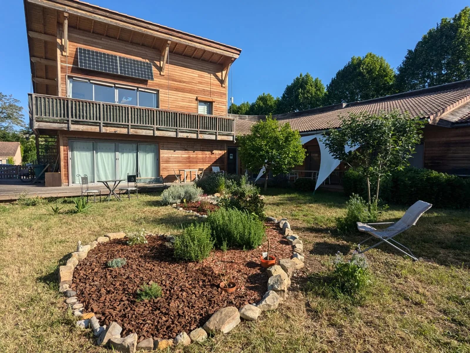 Immeuble 220 m² - Photo 1