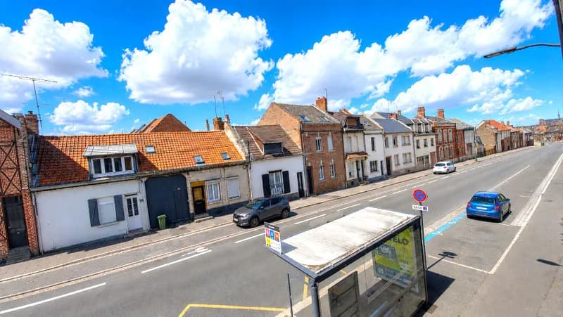 Immeuble 65 m² - Photo 1
