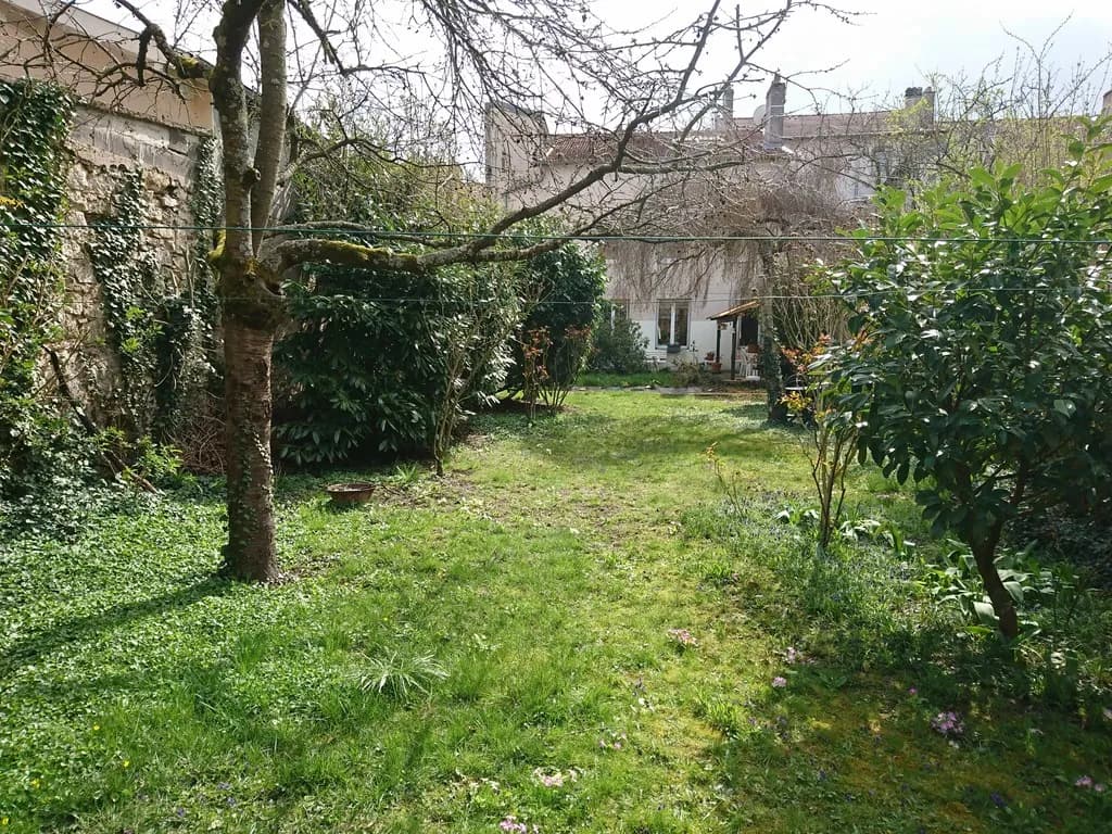 Immeuble de rapport 461 m² - Photo 1