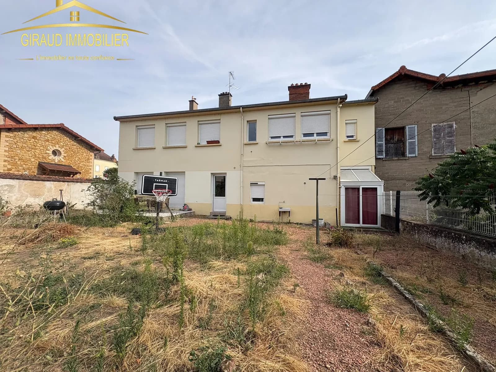 Immeuble 303 m² - Photo 1