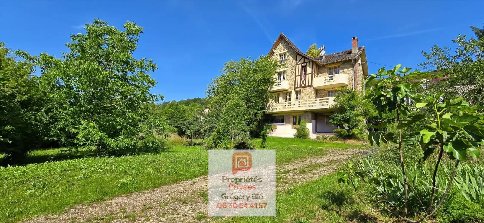 Immeuble 220 m² - Photo 1