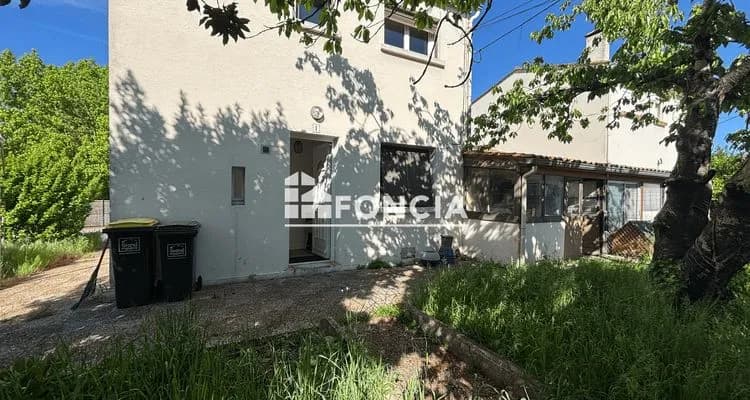 Immeuble 3 pièces 75 m² - Photo 1