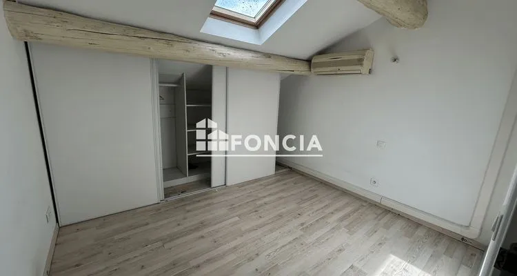 Immeuble - Photo 1
