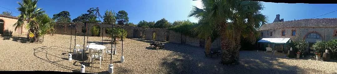 Vends Nantes Ensemble immobilier 1.000m² à restaurer/rebâtir - Photo 1