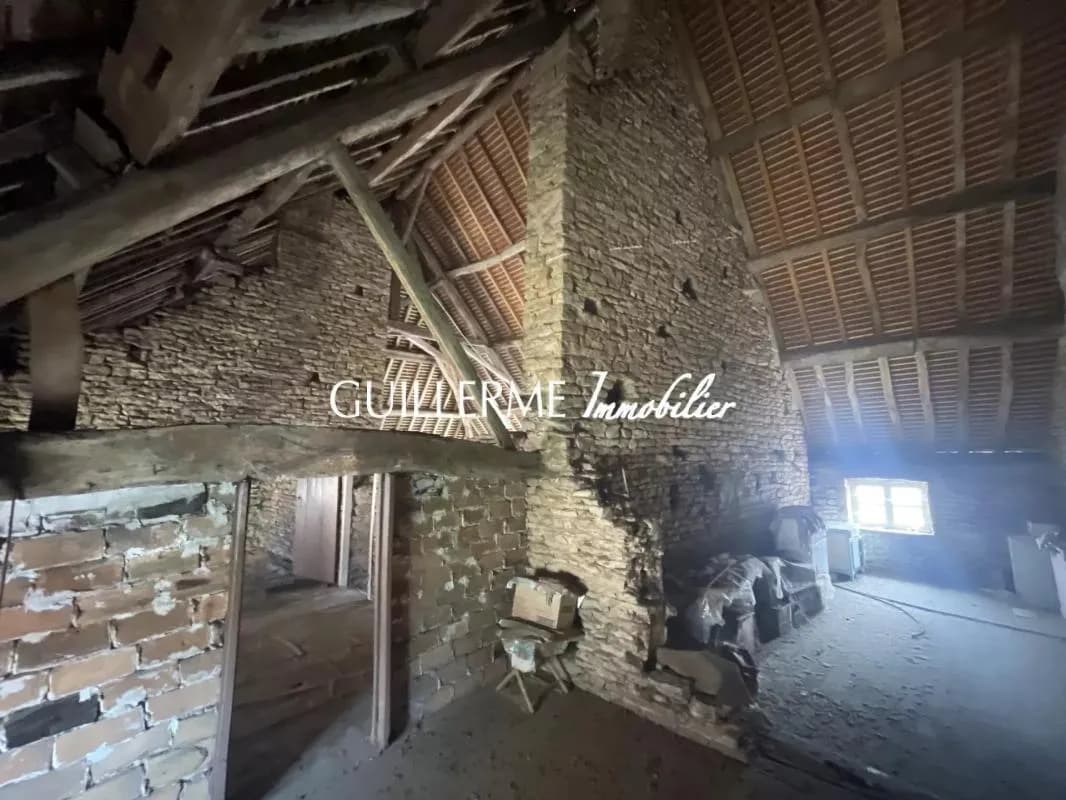 Vends immeuble - 264.95 m² - 10 pièces - Salornay-sur-Guye 71250 - Photo 1