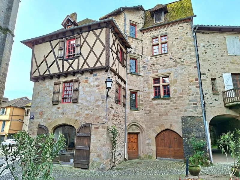 L'Héritage du Vicomte : Investissement d'Exception au Coeur de Beaulieu - Photo 1