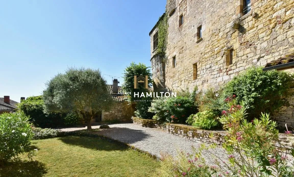 Immeuble Historique Avec Jardin Et Piscine Interieure - Ideal Projet Touristique - Photo 1