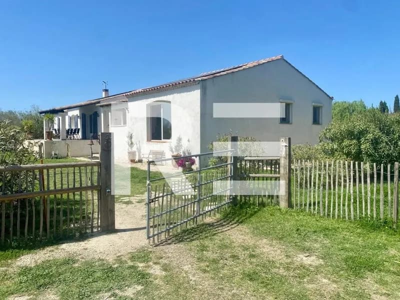 Ensemble immobilier proche Arles sur 2 hectares - Photo 1