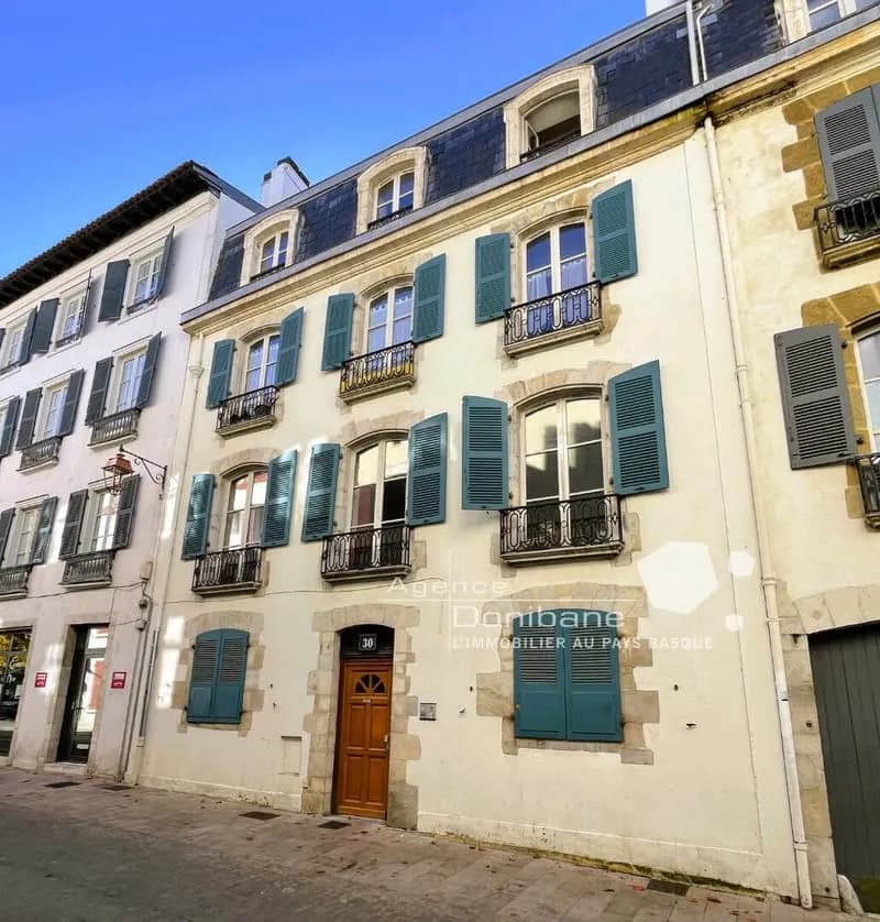 Bayonne - Bel immeuble de rapport - 8 appartements - Photo 1