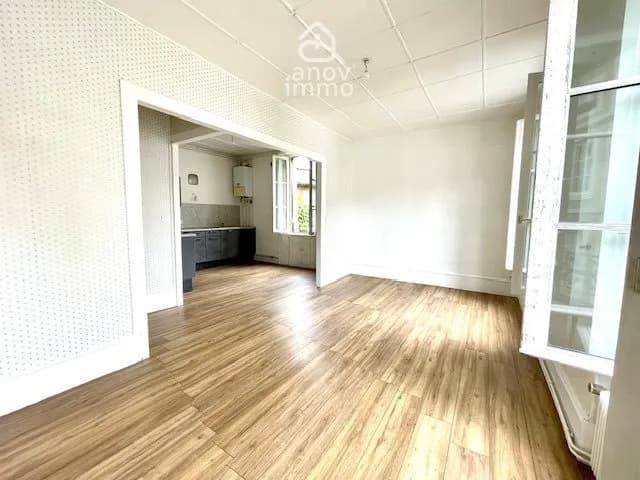 Immeuble Avec Appartement Duplex Renove Sur Local Commercial (louer) Centre Ville - Photo 1