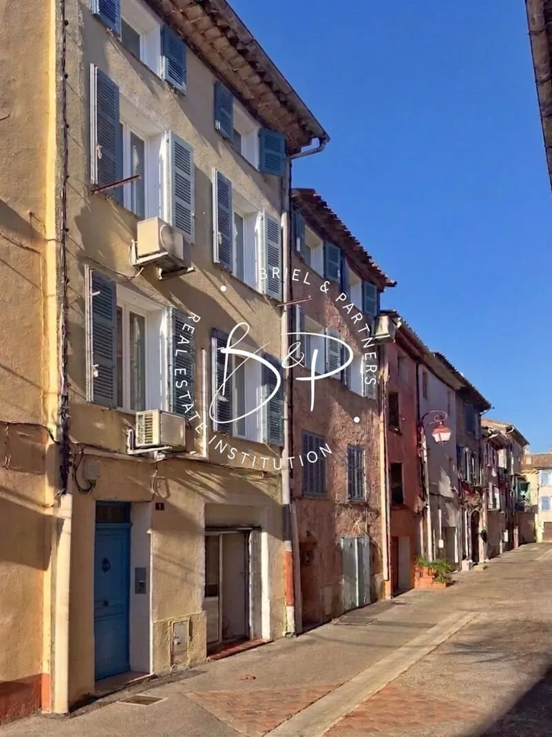 Vidauban Immeuble de rapport locatif - 4 appartements F2 avec loggia - Photo 1