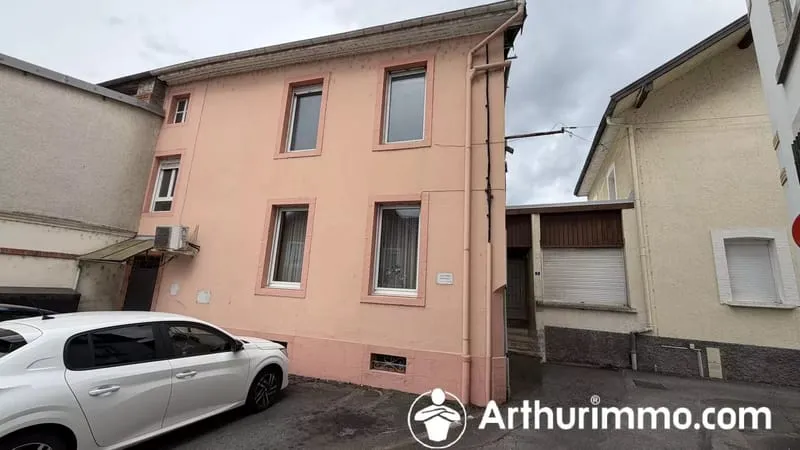 L'Isle-sur-le-Doubs - Immeuble de rapport avec potentiel de développement - Photo 1