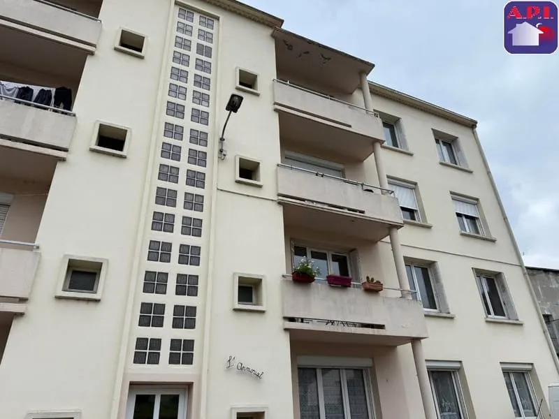 Immeuble - Photo 1