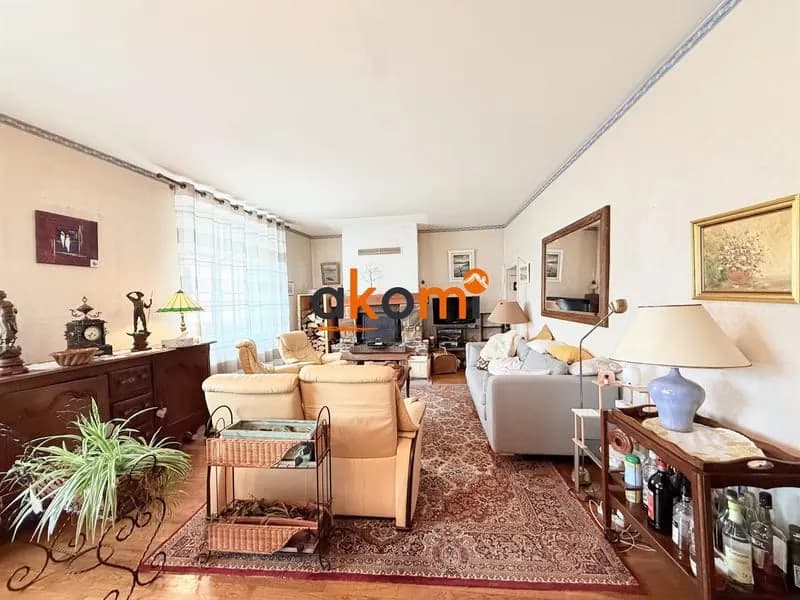 Immeuble - Maison + 2 Appartements - Photo 1