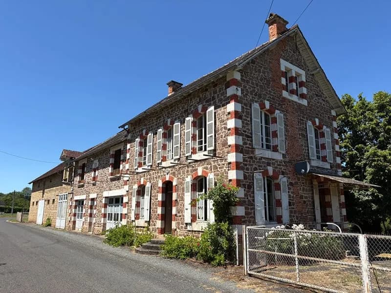 Ensemble immobilier de caractère à fort potentiel - Photo 1