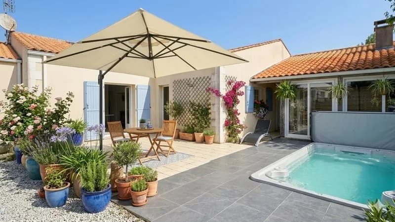 Maisons à vendre À Tonnay-Charente - Ensemble immobilier avec gîte indépendant sur parc arboré de 4 - Photo 1