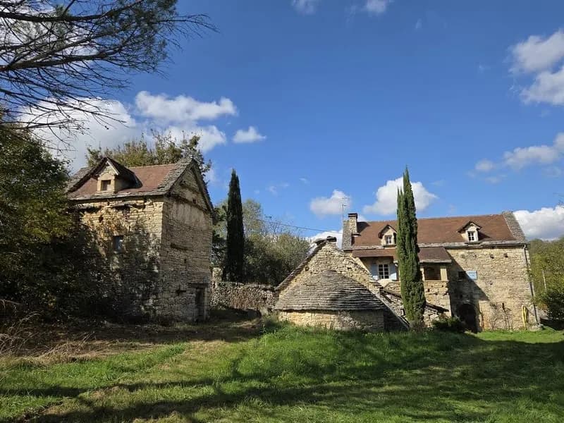 Ensemble immobilier du 18ème sur 5962m2 de terrain - Photo 1