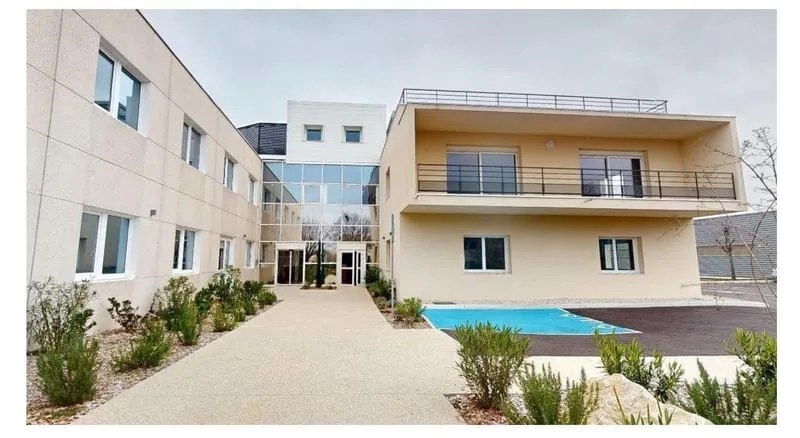 Plateau Bureaux Neufs de 622.50 m² Bron - Photo 1