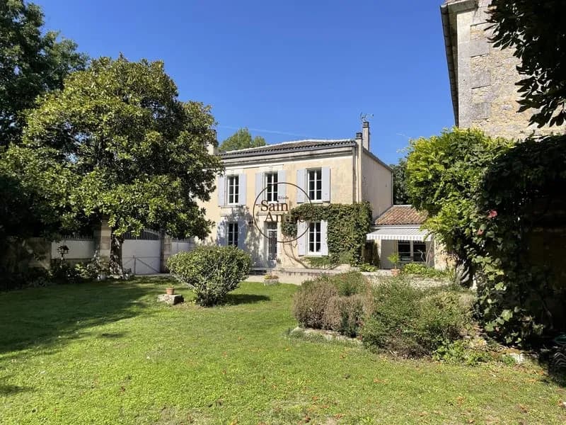 Bel ensemble immobilier charentais - Aux portes d'Angoulême - Photo 1