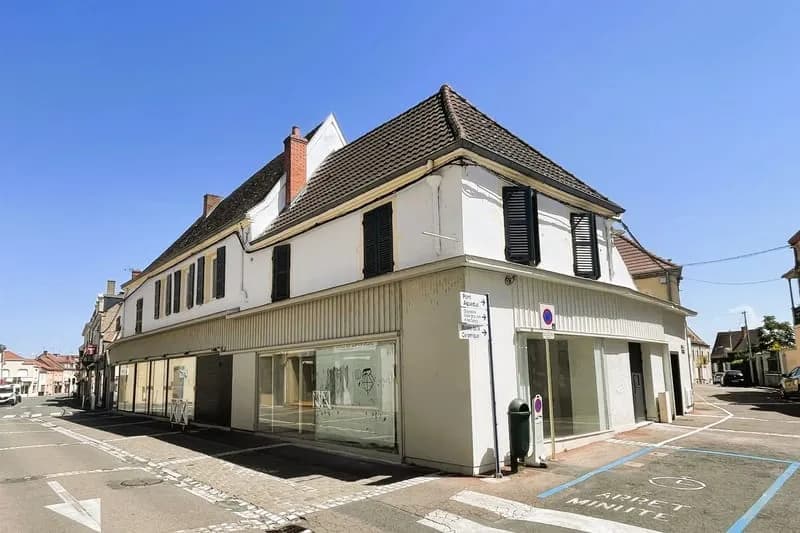 Immeuble De Rapport En Hyper-Centre De Digoin Rentabilité Immédiate Et Fort Potentiel De Développement - Photo 1