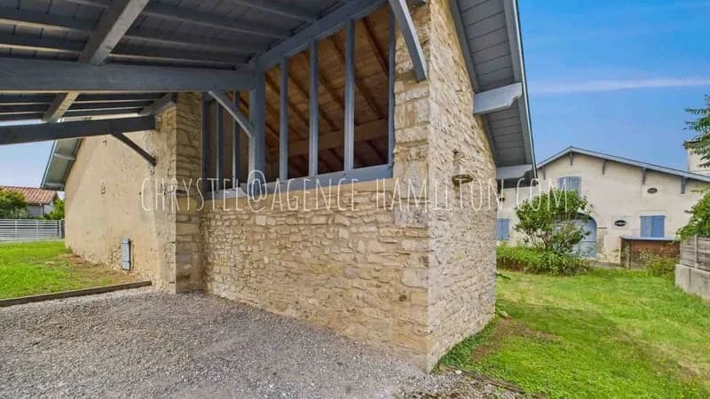 Un Ensemble Immobilier aux Multiples Potentiels : Investissement ou Vie de Famille Épanouie - Photo 1