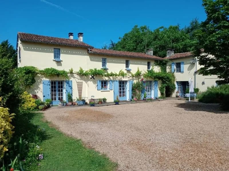 Ensemble Immobilier Avec Deux Gites - Piscine - Photo 1