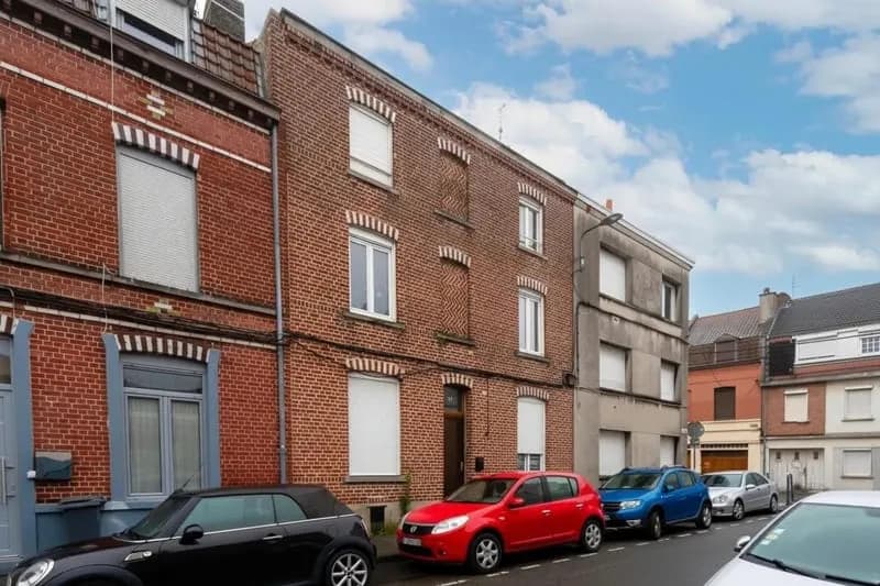 Immeuble de rapport divisé en 6 chambres - 80m2 - Lille / Fives - Photo 1