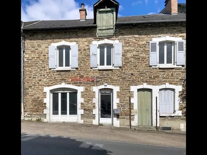 Ensemble en pierres à rénover à Uzerche - Photo 1
