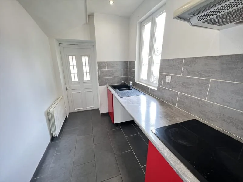 Bel Immeuble avec jardin - Photo 1