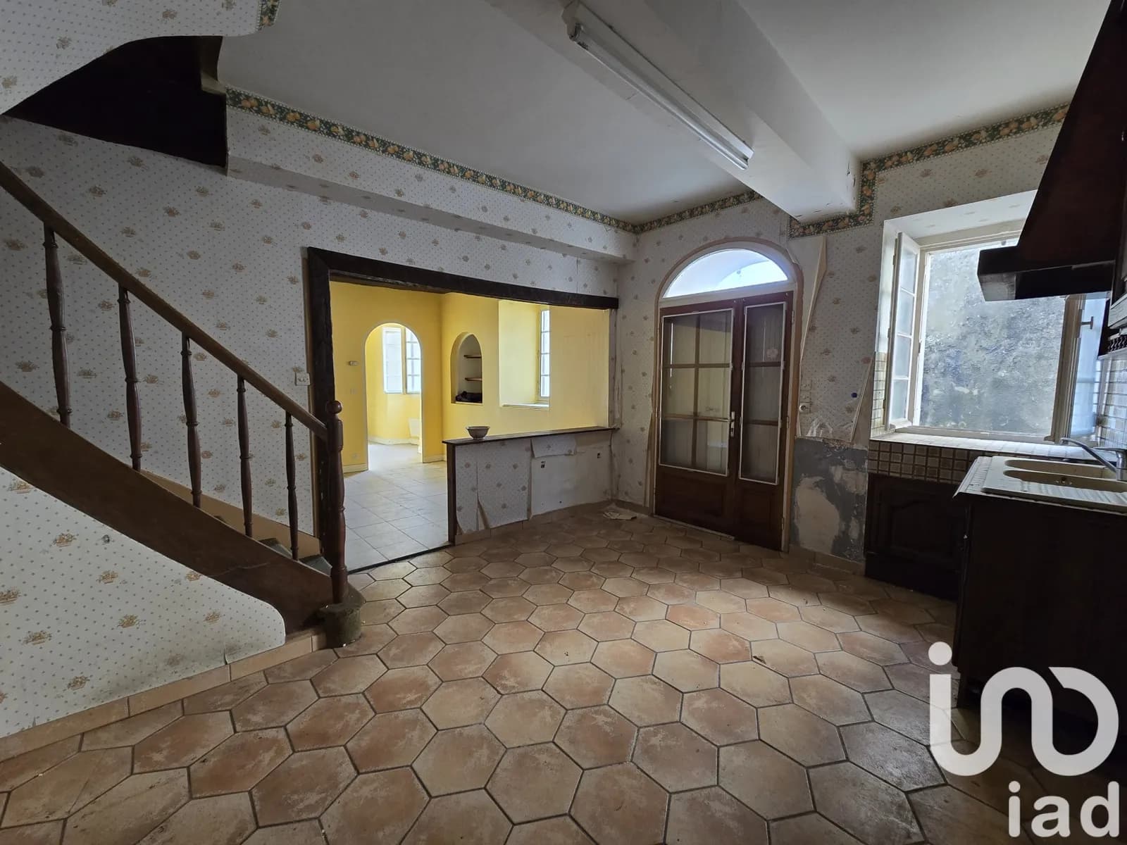 Immeuble 95 m² - Photo 1