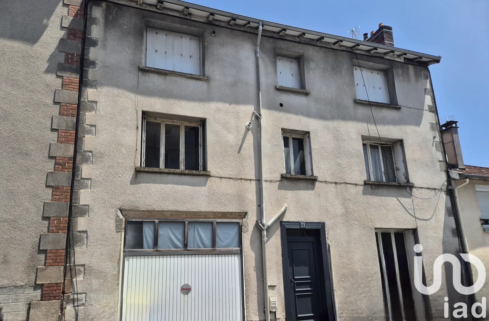 Immeuble 230 m² - Photo 1