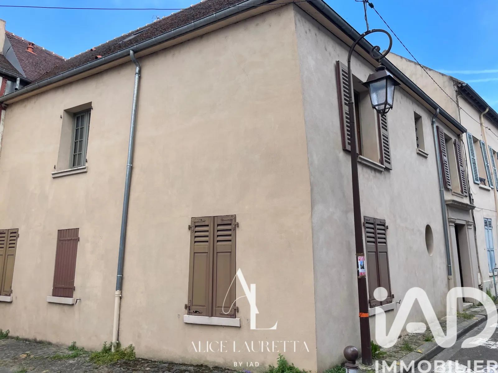 Immeuble 170 m² - Photo 1
