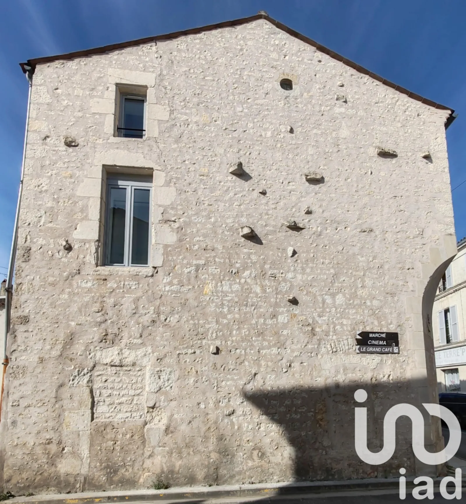 Immeuble 160 m² - Photo 1