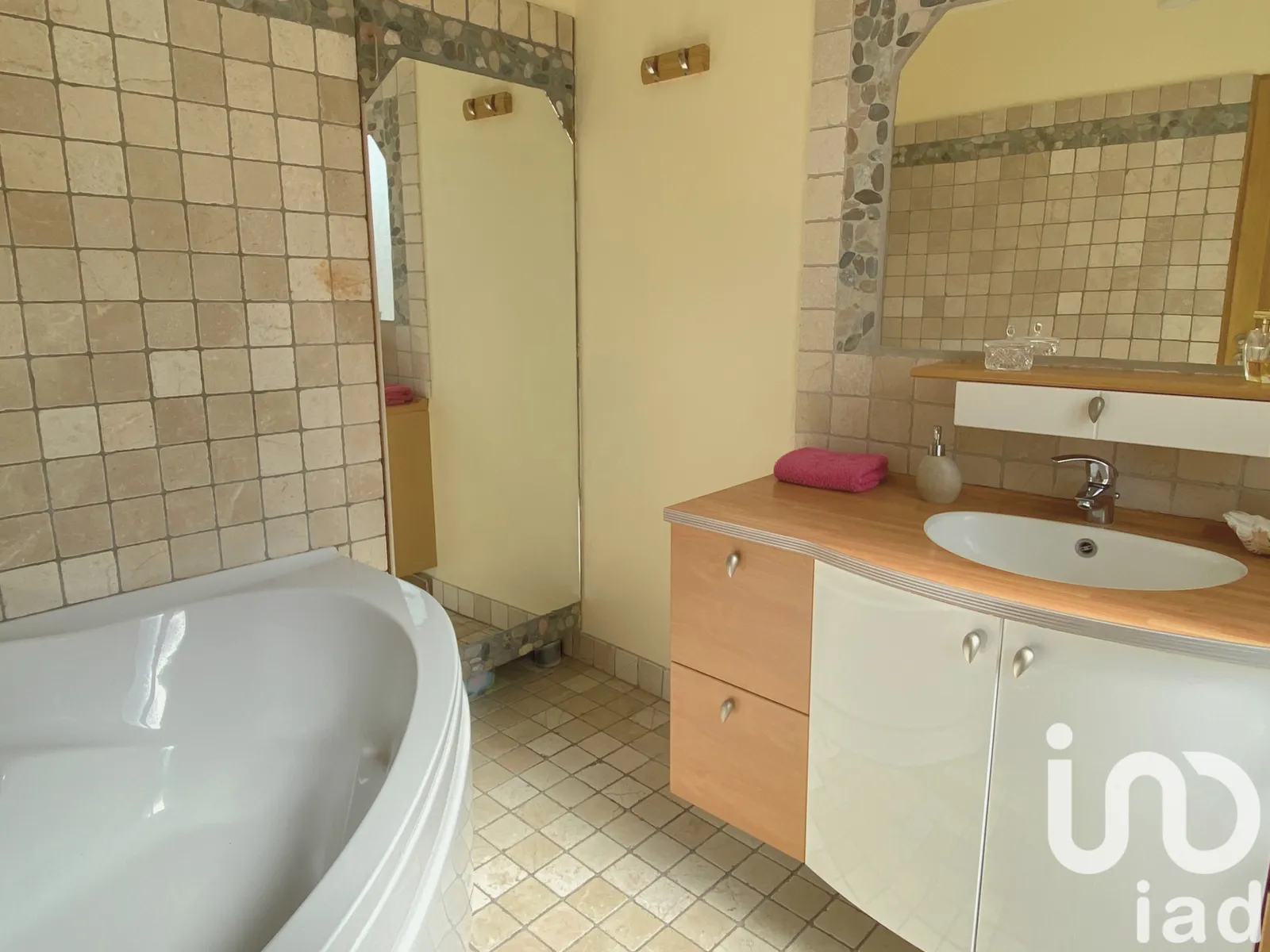 Immeuble de rapport 125 m² - Photo 1